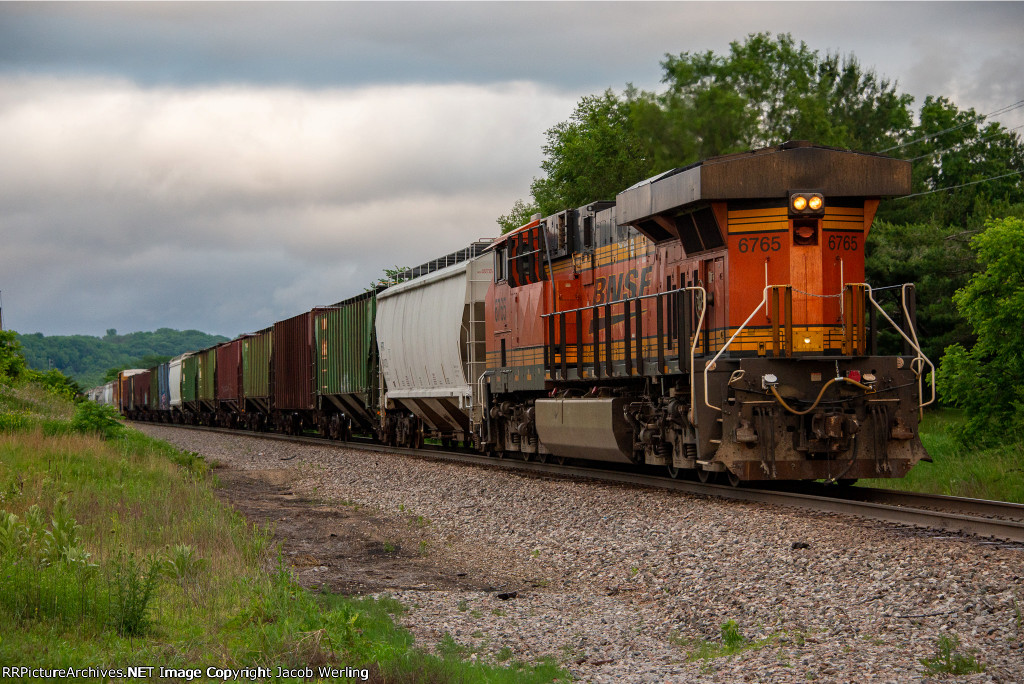 BNSF 6765